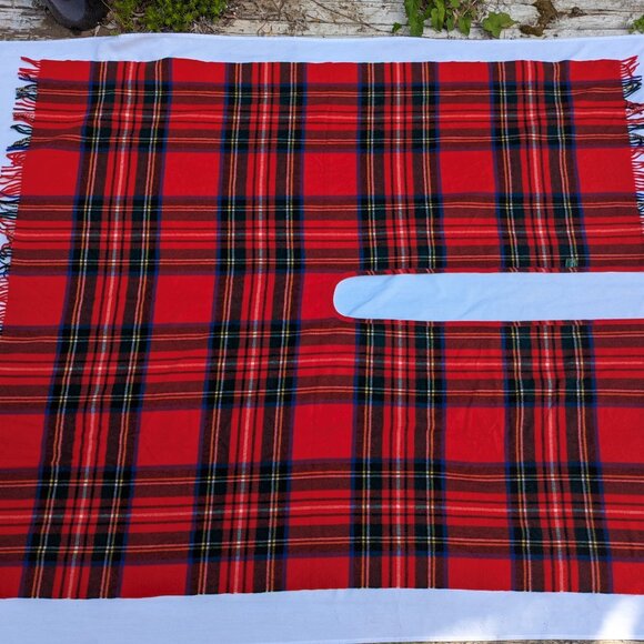 The Scotch House Red Tartan Scarf Wrap 100% Lambswool Plaid LIKE NEW soooo soft! - Picture 6 of 14